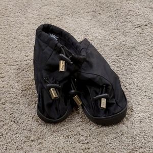 Infant Winter Boots size Medium Stonz